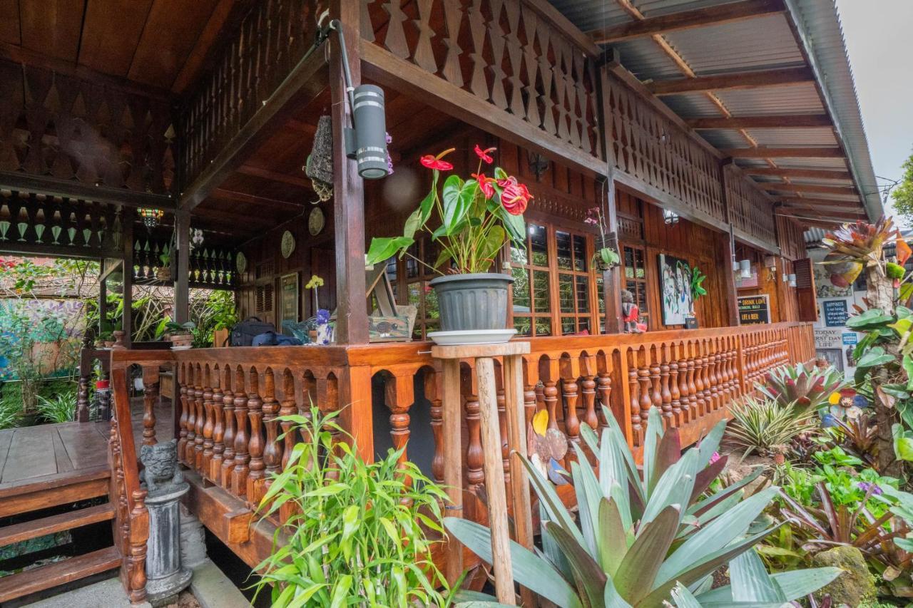 Rumah Kayu Sulawesi Antique 贝都古 外观 照片
