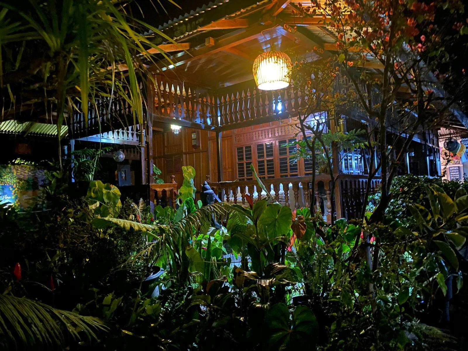 Rumah Kayu Sulawesi Antique 贝都古 外观 照片